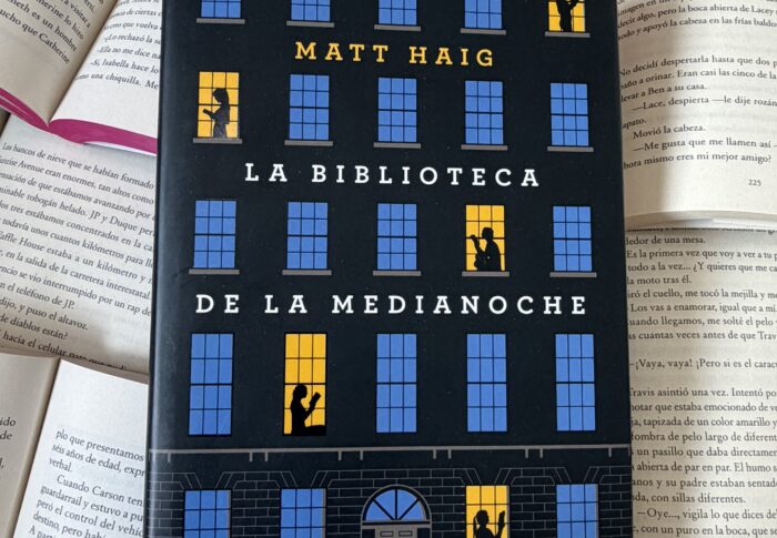 La Biblioteca de la Medianoche.